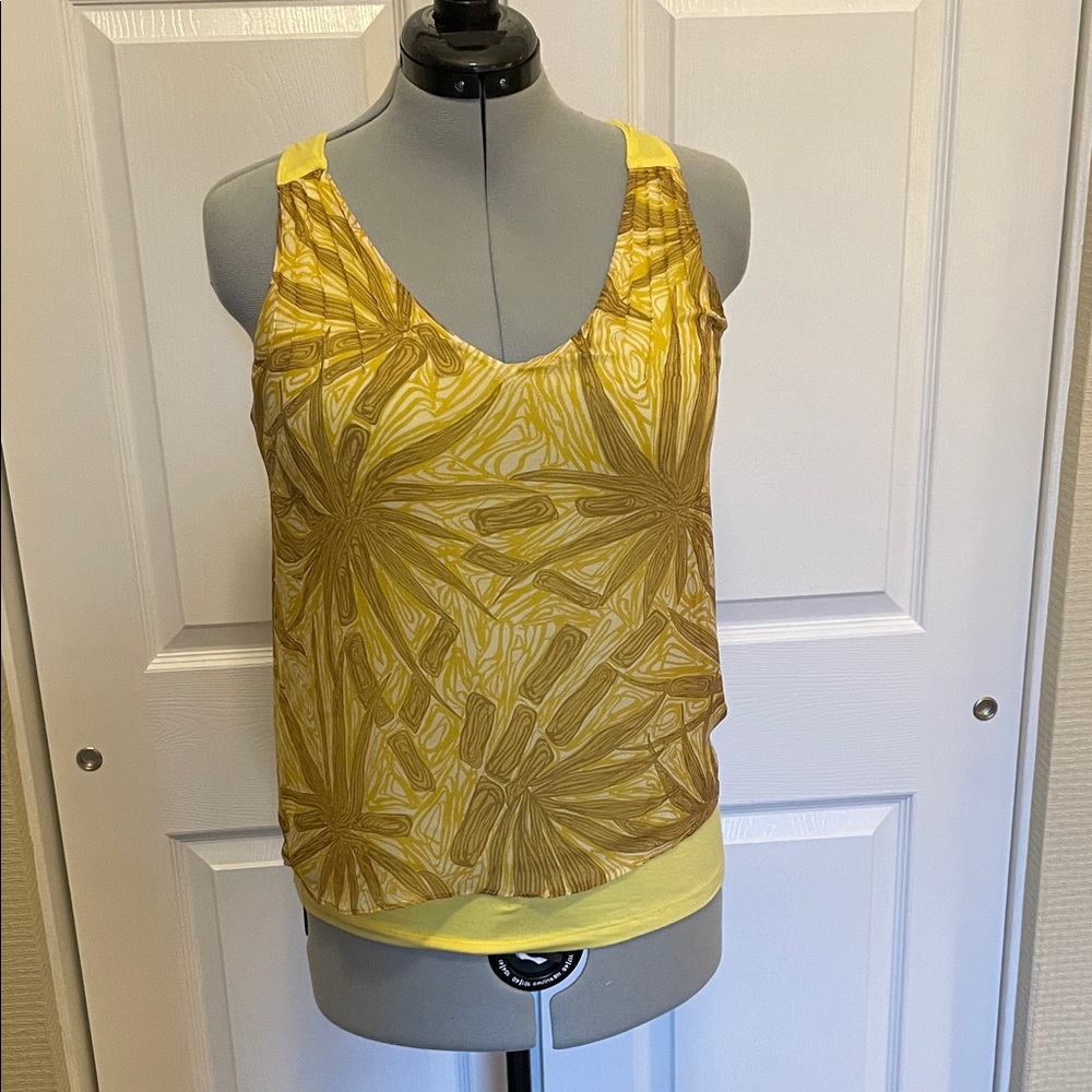 Tea and Honey (Anthropologie) Yellow Patterned Women's Top (M)